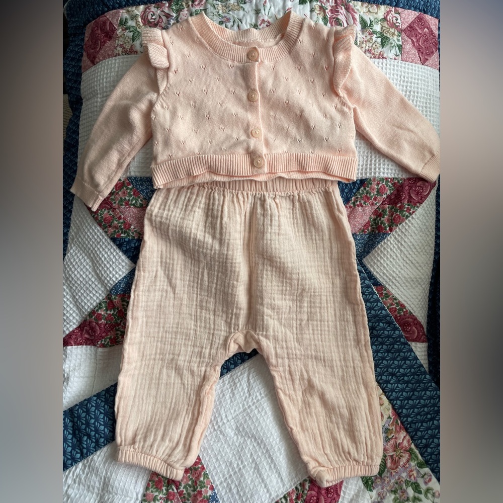 BabyGap Sweater/Pants Set